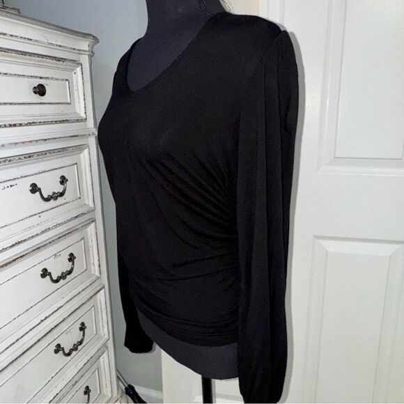 Karen Kane black long sleeve Shirred V-Neck Top- size medium- like new! - Picture 8 of 9